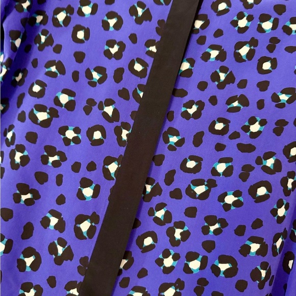 Kate Spade| pure silk button down blouse - Picture 3 of 4